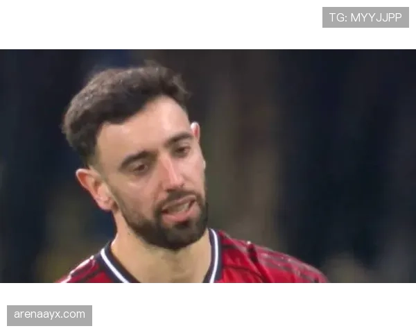 曼联整体失衡问题阶段性显现,个人表现突出未能缓解球队稳定性承压 曼联整体失衡问题阶段性显现,个人表现突出未能缓解球队稳定性承压